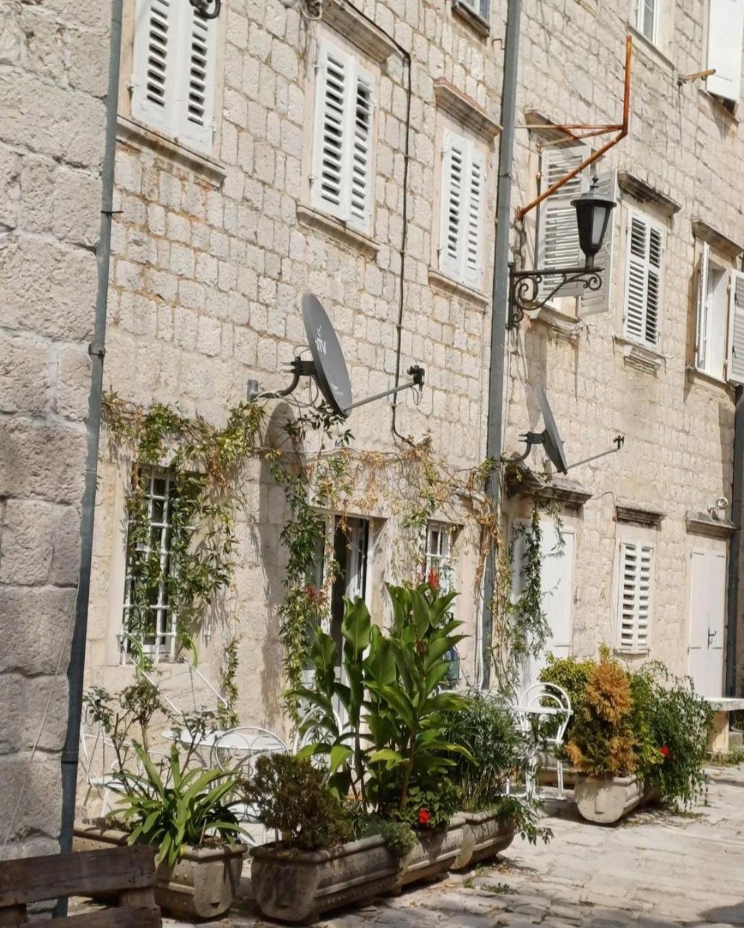 Apartments Visit Perast Extérieur photo